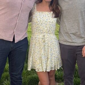 Francesca's Collections Yellow and White Floral Midi Dress